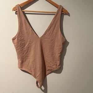 Aritzia Babaton Taupe Women's Bodysuit